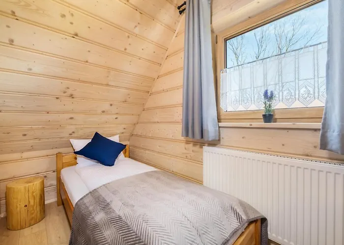 シャレー Osada Zagrody Dzianisz