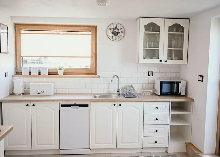 Osada Zagrody Dağ evi Dzianisz