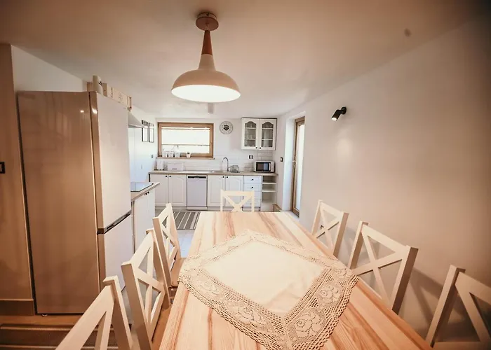 シャレー Osada Zagrody Dzianisz